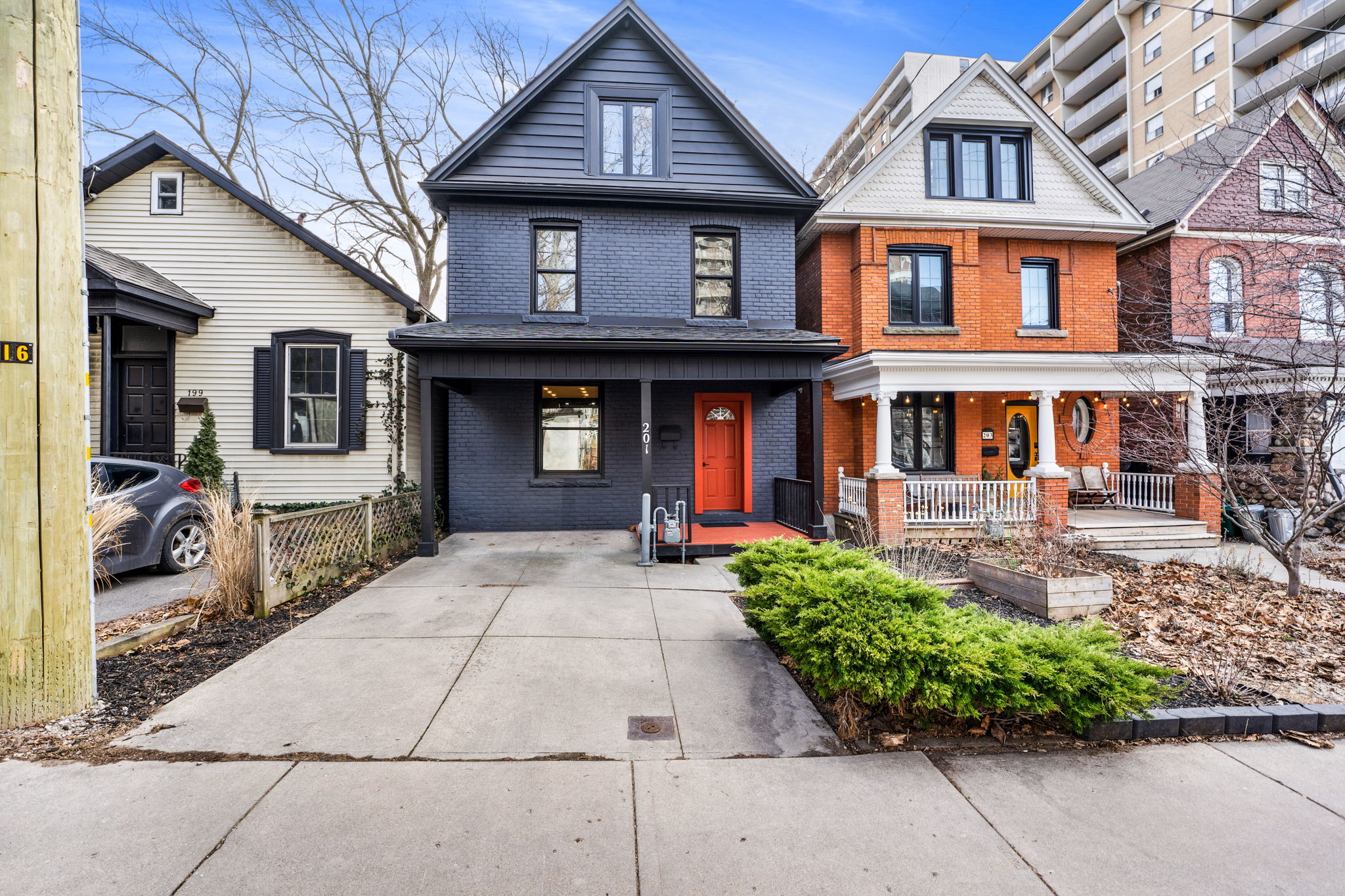 Dark brick Toronto house exterior renovated by ASM Renovations